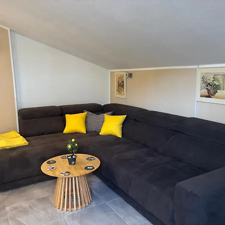 Apartmentivanka Appartamento Traù